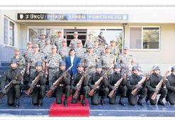 Dağlıca şehitlerinin arkadaşlarına moral