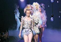 Moda hikayeleri yeniden yazıldı