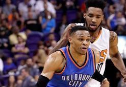 Westbrook'tan tarihi performans!