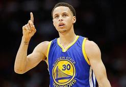 Curry'nin forması Avrupa'da zirvede!