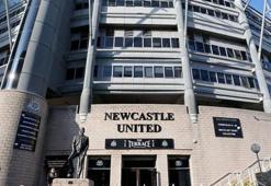 Newcastle ve West Ham United'a şok baskın