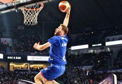 Tahincioğlu Smaç Yarışması'nı  Anadolu Efes'ten Onuralp Bitim kazandı