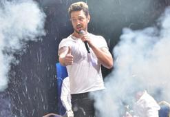 Murat Boz, TBS mezuniyet gecesinde