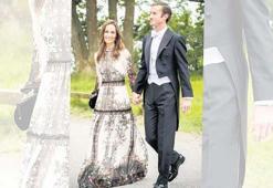 Pippa’nın  elbisesine  Türk imzası