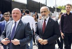 Topçu’dan Katar’a destek ziyareti