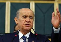 MHP lideri Bahçeli, sanatçı  Ozan Arif’i mahkemeye verdi