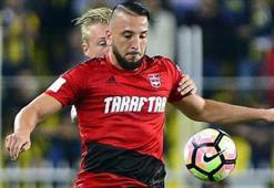 Göztepe, Cezayirli forveti Nabil Ghilas'ı transfer etti
