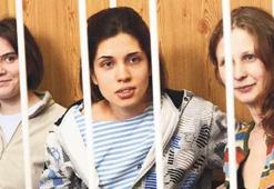 İsyankar kızlara 'Gulag' işkencesi