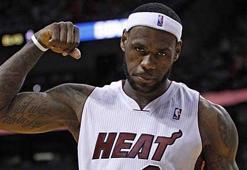 NBA'de LeBron bombası! Karar...
