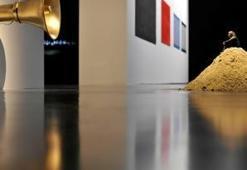 “Çok Sesli: Türkiye’de görsel sanatlar ve müzik”