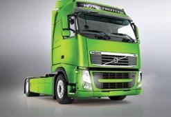 Volvo, 100 km’de 23,88 litre başarısını kutluyor...