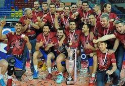 3 kupalı Halkbank'ın gururu