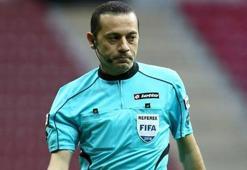 Cüneyt Çakır dünyanın en iyi 8. hakemi!