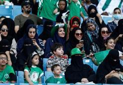 Suudi Arabistan'da kadınlara stadyuma girme hakkı tanınacak