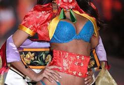 Fantasy Bra'yı taşıyacak Victoria's Secret meleği: Lais Ribeiro