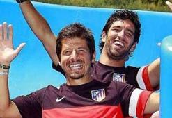 Arda Turan şarkı söyledi!
