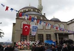 Üsküdar'da Ahmet Çetinsaya Camii ibadete açıldı