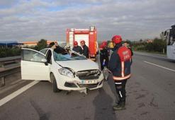 Son dakika... TEM’de feci kaza! Karşı şeride geçen TIR otomobili biçti
