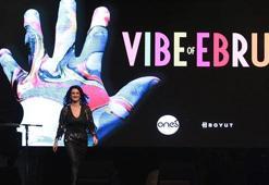 Anjelika Akbar, Antalya'yı büyüledi