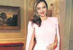 Üçüncü bebeğini bekliyor