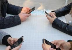 Olumsuz sosyal medya kullanımı ruhsal bozukluğa yol açıyor!