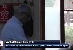 Vatandaşlar, ‘Sakal-ı Şerif’i görebilmek için sıraya girdi