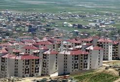 Terör mağduru aileler yeni yuvalarına kavuşuyor