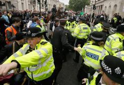 Trump yine şaşırtmadı! '20, 10 binlerden büyük...'