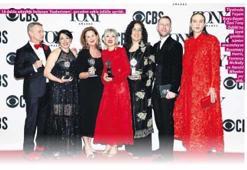 Ödülleri topladılar