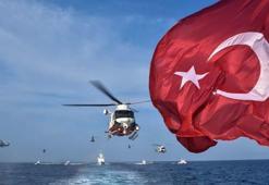 Uluslararası sularda nefes kesen tatbikat