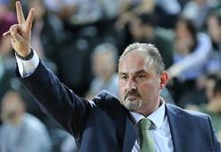 Daçka'da Selçuk Ernak'ın sözleşmesi uzatıldı