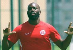 Souleymane Doukara Antalyaspor'dan ayrıldı