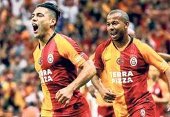 ‘Messi-Ronaldo ayarında’