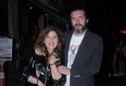 Sokak ortasında mutluluk pozu!