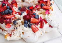 Pavlova tatlısı nasıl yapılır? Pavlova tarifi ve malzemeleri