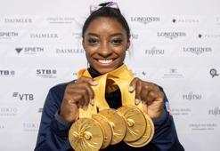 Simone Biles'ten tarihi rekor