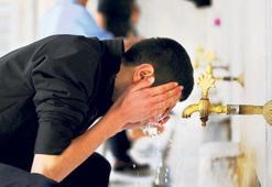 Videolu abdest alımı | Abdest nasıl alınır? Abdest niyeti, duaları...