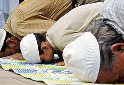 Namaz nasıl kılınır? Namaz kılarken nasıl niyet edilir?