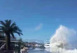 Büyükada'da 'tsunami' paniği! Kaçacak yer aradılar