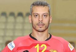 Asker selamı veren Yunus Özmusul'un sözleşmesi feshedildi