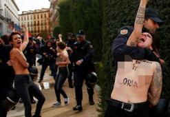 Çıplak protesto!