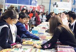 Kitap Fuarı’na 150 bin ziyaret