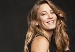 O Ses Türkiye'de yarışan Serenay Sarıkaya kimdir? Kaç yaşında nereli?