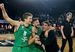 Darüşşafaka Tekfen: 65 - Partizan NIS: 63