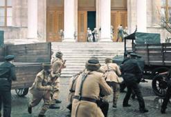 DEV KADROLU MİLLİ MÜCADELE DİZİSİ