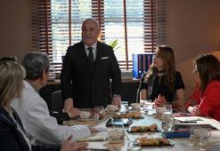 Hekimoğlu dizisi 10. bölüm fragmanları izle! Hekimoğlu dizisinde Ateş, Zeynep'e kendisinden hoşlanmadığını söylüyor!