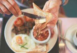 Evde otururken kilo almamak için mutlaka yapın!