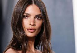 Emily Ratajkowski'nin parlayan cildi için kullandığı ürünler
