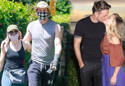 Kristen Bell ile Dax Shepard yürüyüşte