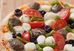Köfteli pizza tarifi